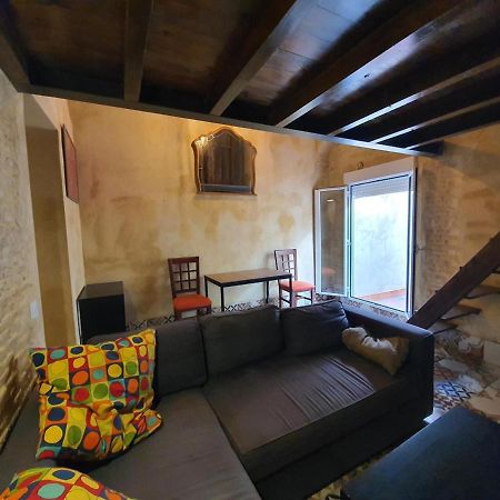 Apartamento Coqueto dúpex en el casto antiguo de Triana Sevilla Exterior foto