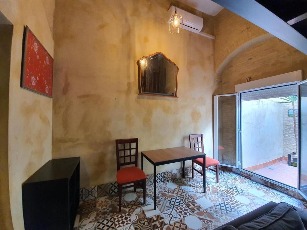 Apartamento Coqueto dúpex en el casto antiguo de Triana Sevilla Exterior foto